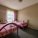 Rent 2 bedroom apartment in Roodepoort