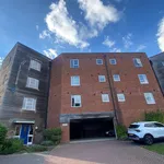 Rent 2 bedroom flat in Exeter