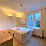 Rent 3 bedroom flat in London