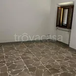 Affitto 4 camera casa di 82 m² in Lastra a Signa