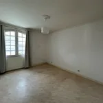 Maison de 103 m² avec 5 chambre(s) en location à Civray