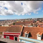 Rent a room of 80 m² in lisbon