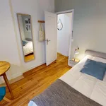 Rent a room of 56 m² in Paris