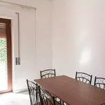 Rent 6 bedroom apartment in Rome