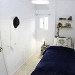 Rent a room of 100 m² in madrid