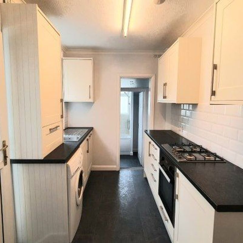 Terraced house to rent in Florence Road, Maidstone ME16 Tovil