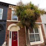 Rent 6 bedroom house in North West England