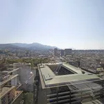 Affitto 5 camera appartamento di 158 m² in Genoa