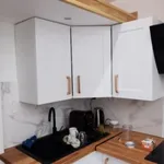 Maison de 24 m² avec 1 chambre(s) en location à Creteil