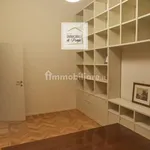 Rent 5 bedroom apartment of 188 m² in Parma