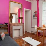 Rent 1 bedroom apartment of 340 m² in Paris