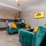 Rent 6 bedroom flat of 69 m² in Salford