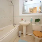 Rent 3 bedroom apartment in Cambridge