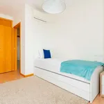 Rent 3 bedroom apartment in lisbon