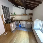 Affitto 3 camera casa di 68 m² in Viterbo