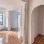 Rent 2 bedroom apartment in Manhattan