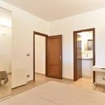 Rent a room of 120 m² in Rome