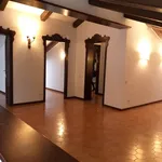 Rent 4 bedroom house of 122 m² in Treviso