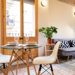 Rent 1 bedroom apartment of 28 m² in Barcelona