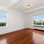 Rent 3 bedroom apartment of 1907 m² in Manhattan