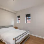 Rent 2 bedroom apartment in Leeds