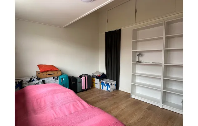 Huur 6 slaapkamer huis van 170 m² in Herewegbuurt