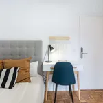 Rent a room in madrid