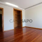 Rent 4 bedroom house of 270 m² in Cidade da Maia