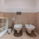 Alugar 3 quarto apartamento de 181 m² em Lisbon