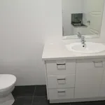 Rent 2 bedroom apartment in Melbourne