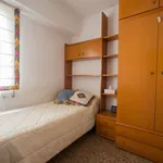 Rent a room of 110 m² in valencia