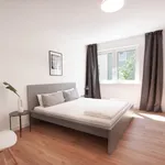 Miete 3 Schlafzimmer wohnung von 90 m² in Düsseldorf