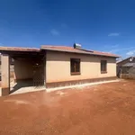 Rent 3 bedroom house of 312 m² in Soweto