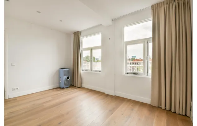 Huur 6 slaapkamer appartement van 136 m² in Scheldebuurt