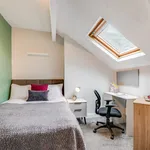 Rent 4 bedroom house in Leeds