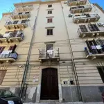 Rent 4 bedroom apartment of 110 m² in Palermo