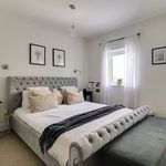 Rent 4 bedroom house in East Midlands