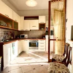 Rent 3 bedroom apartment of 65 m² in Florence