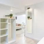 Rent 1 bedroom apartment of 25 m² in lisbon