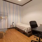 Rent a room in lisbon