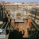 Affitto 6 camera appartamento di 302 m² in Rome