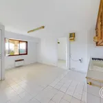 Appartement de 26 m² avec 2 chambre(s) en location à Nice