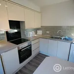 Rent 2 bedroom flat in Aberdeen