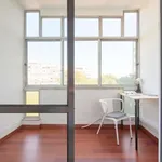 Rent a room in lisbon