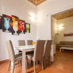 Rent 1 bedroom apartment of 60 m² in Florence