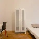 Rent 9 bedroom apartment in Lisbon