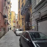 Affitto 2 camera appartamento di 50 m² in Napoli