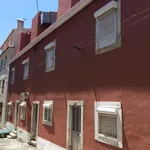 Rent 1 bedroom apartment of 45 m² in Lisbon