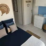 Appartement de 27 m² avec 2 chambre(s) en location à Sanary-sur-Mer