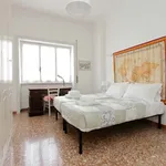 Rent 5 bedroom apartment of 110 m² in Rome